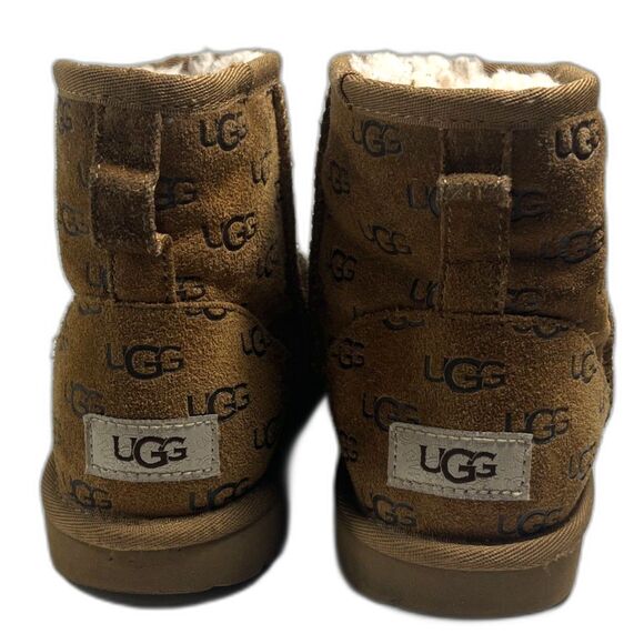 UGG Classic Mini II Boot UGG Embroidered Women's SZ 5 - Picture 3 of 5